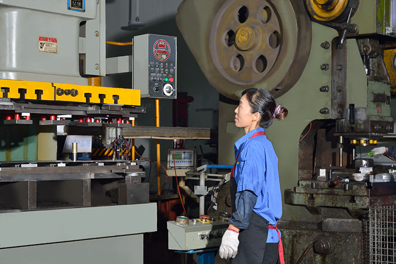 Punching Machine1
