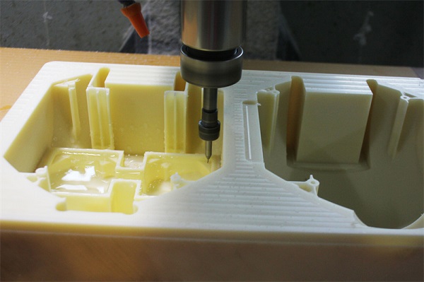CNC plastic and metal machining for medical device parts — PEEK, titanium and stainless steel prototype manufacturing