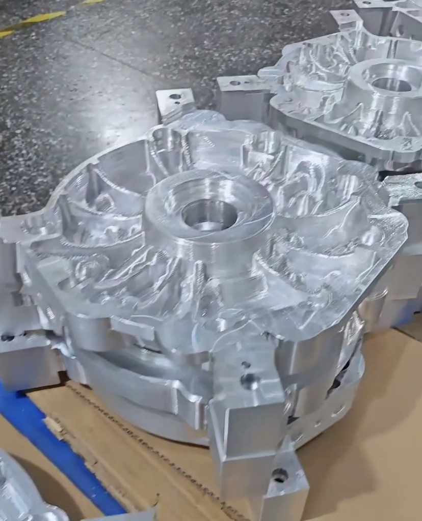 Aluminum 6061-T6 CNC machined parts with anodized surface finish for aerospace and electronics applications