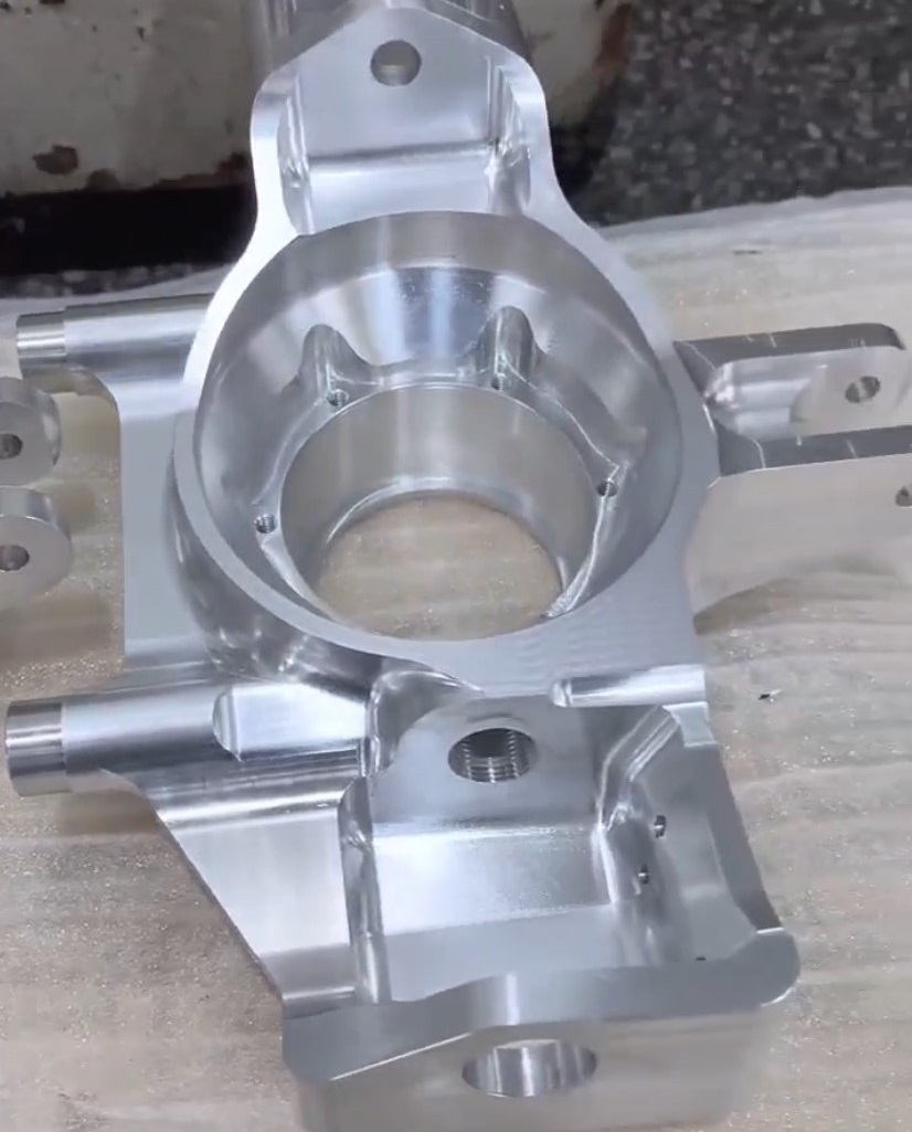 Precision aluminum CNC milling part for automotive lightweight structure — 5-axis machining capability