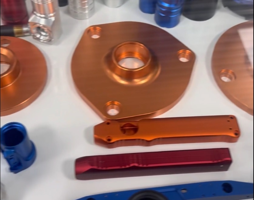 Raw aluminum alloy billets — 6061, 7075, and 2024 aluminum materials available for CNC machining