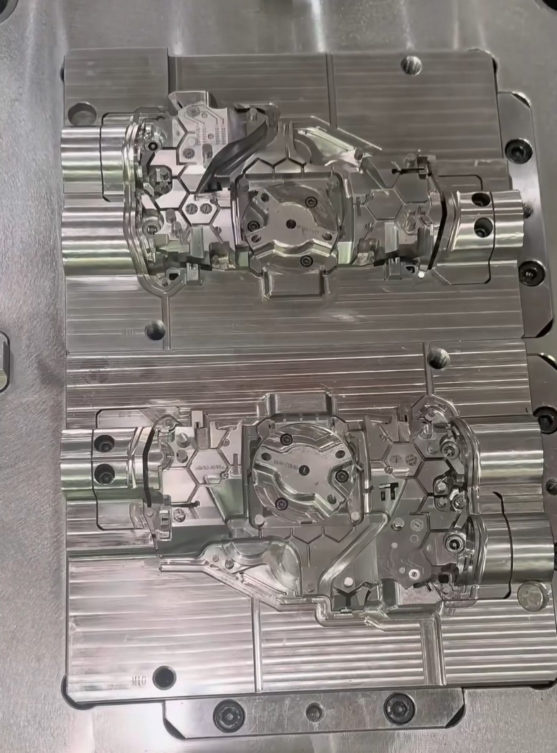 P20 Injection Mold for Electronics Housing Production RpProto China