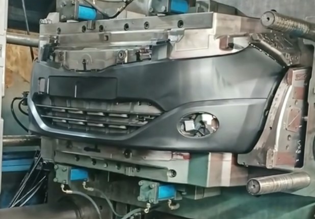 injection molding automotive