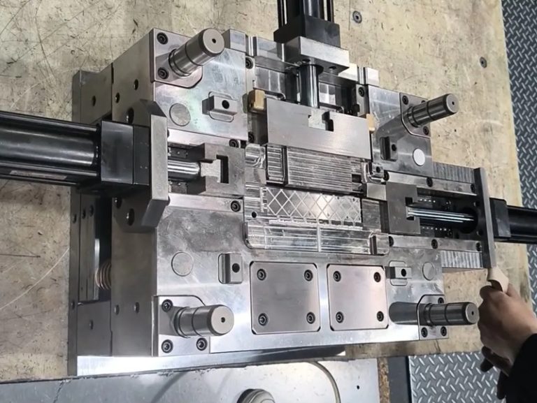 Plastic injection Mold Assembly at RpProto China